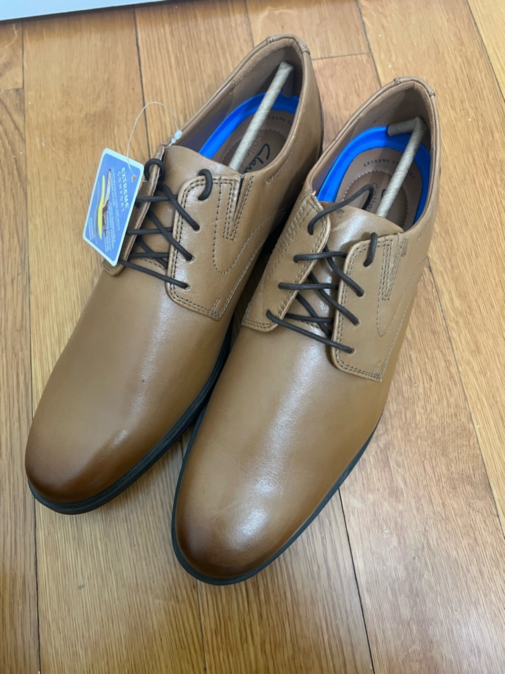 Clarks Men's Shoes - Whiddon Plain 
Dark Tan Leather
Size 12
Brand New